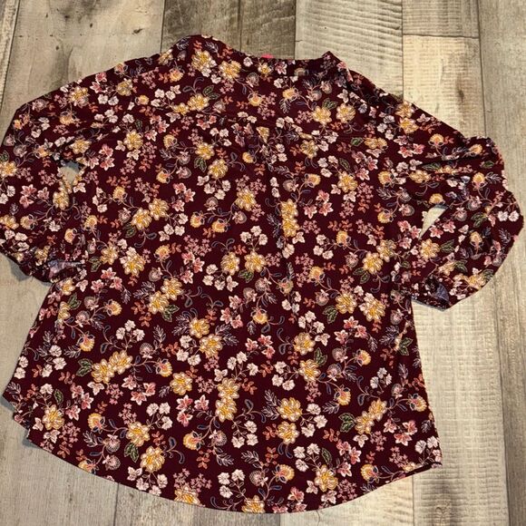 VINCE‎ CAMUTO Blouse- size M - Picture 5 of 6